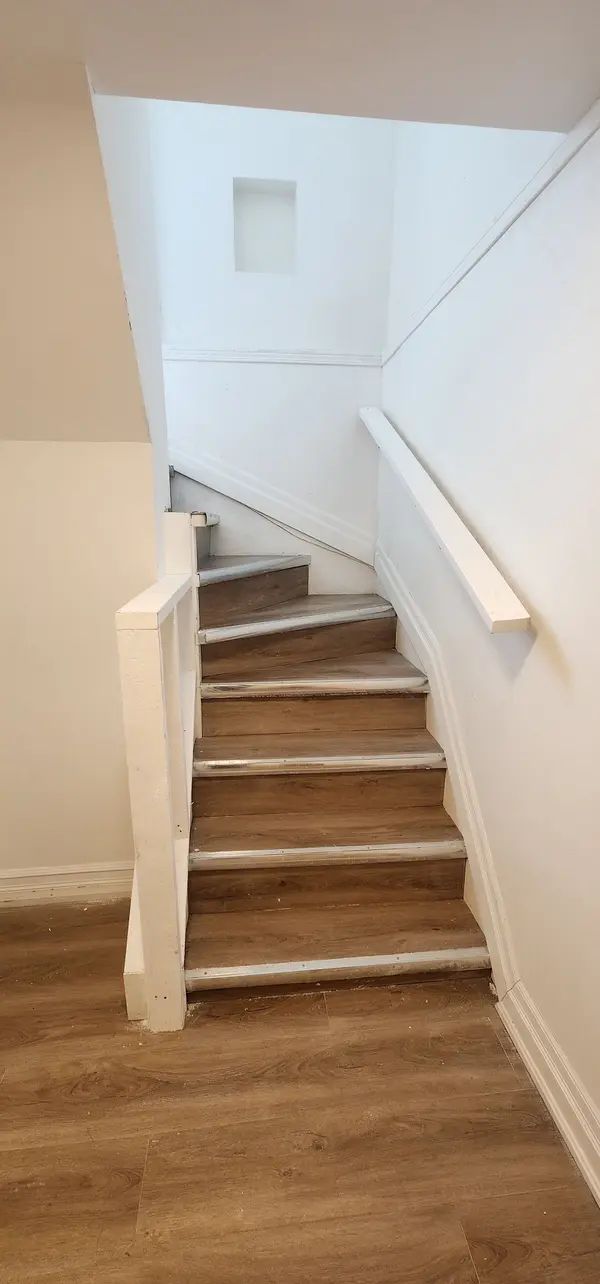 859 Mary ST, Oshawa, ON L1G 5G5