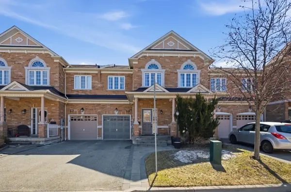 39 Keywood ST, Ajax, ON L1Z 2E5