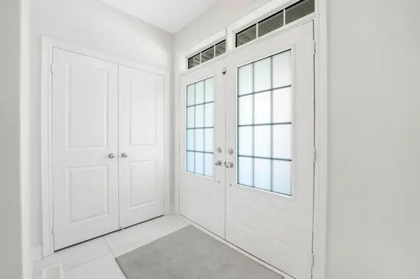 181 Boone CRES, Vaughan, ON L4H 4V1