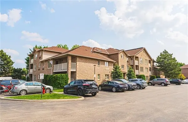 3050 Pinemeadow DR #30, Burlington, ON L7M 3X5