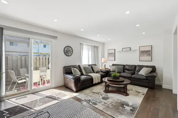 2252 Upper Middle RD #4, Burlington, ON L7P 2Z9