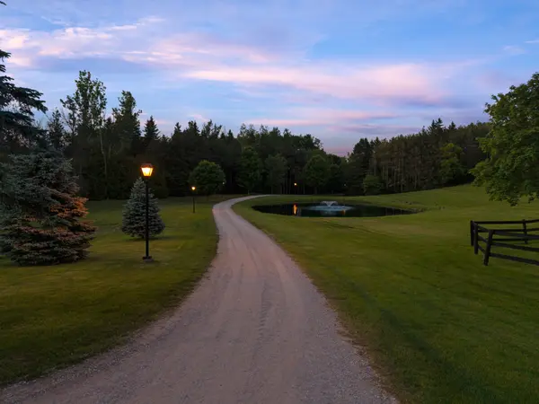 16718 Caledon King Townline N, Caledon, ON L7E 3R5