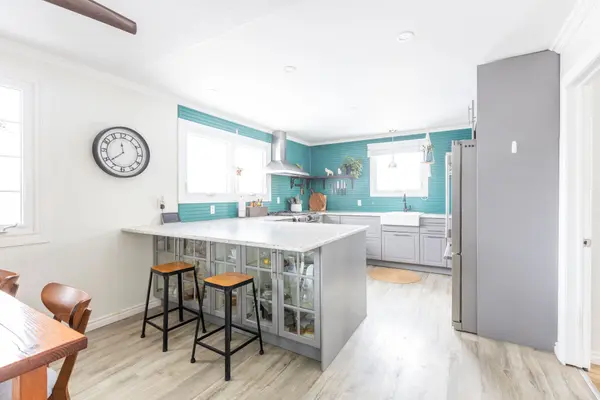 104 Cameron DR, Kawartha Lakes, ON K0M 1G0