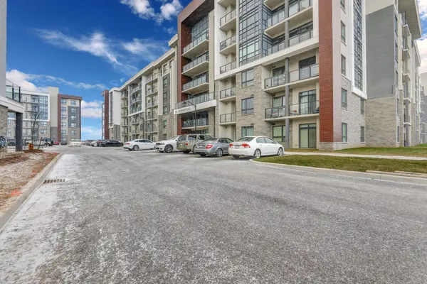 101 Shoreview PL #124, Hamilton, ON L8E 0K2