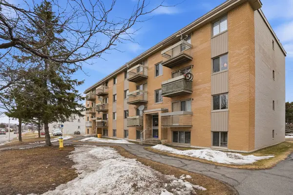 985 Cartier BLVD #7, Hawkesbury, ON K6A 2Y4