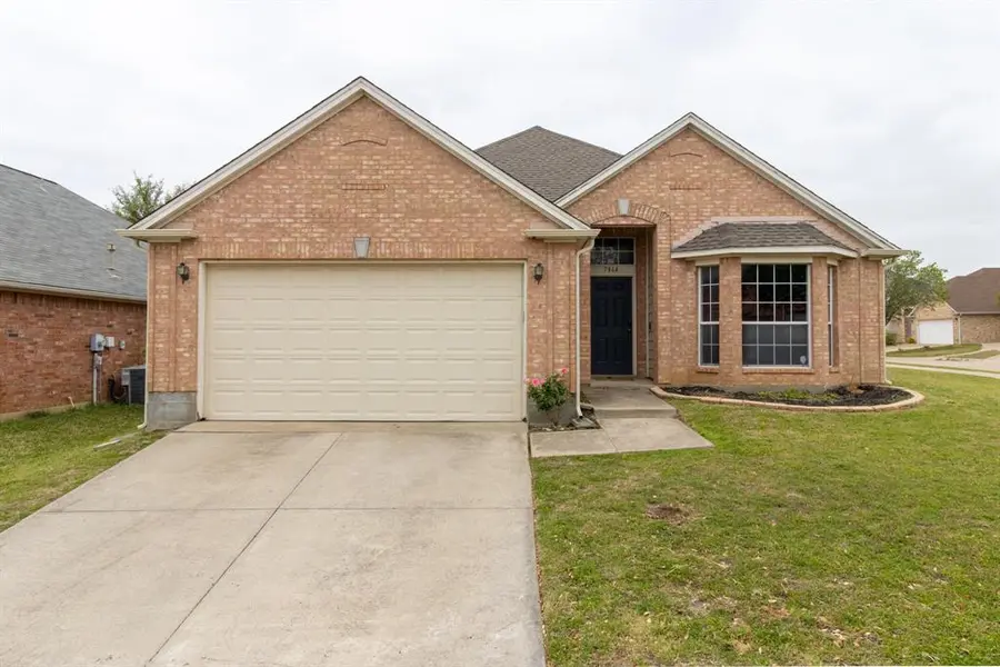 7864 Orland Park Circle, Fort Worth, TX 76137