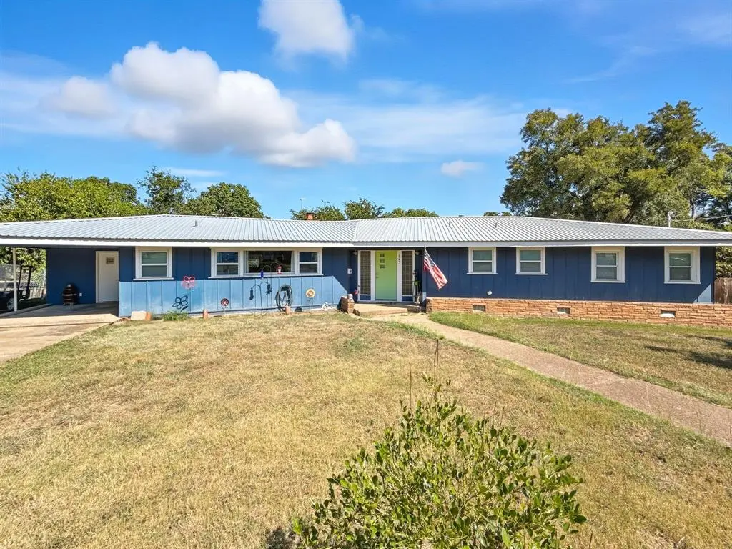 625 E Whitney Street, Hamilton, TX 76531