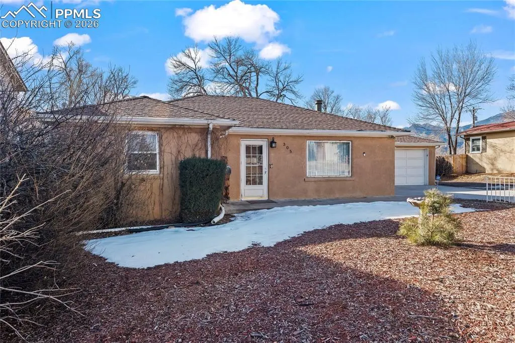 305 W Brookside ST, Colorado Springs, CO 80905