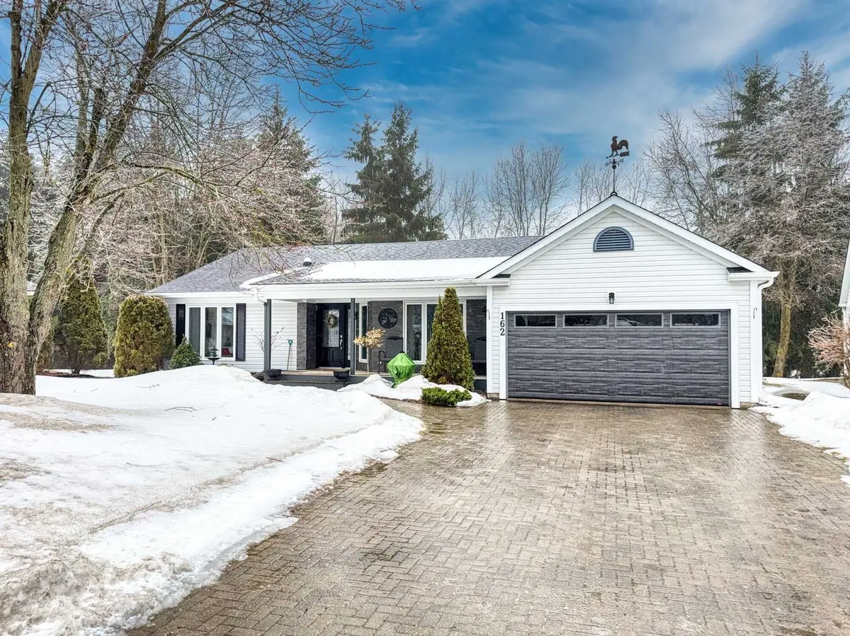 162 Pine Ridge RD, Centre Wellington, ON N0B 1J0