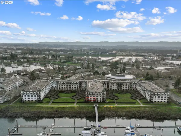 707 N HAYDEN ISLAND DR #215, Portland, OR 97217