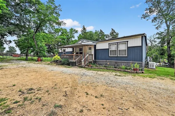 2869 Ranch Road, Whitesboro, TX 76273