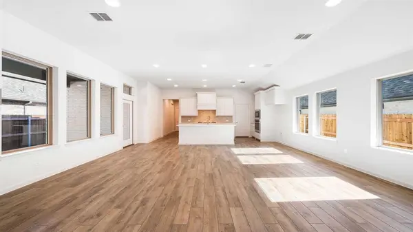 6108 Vester Trail, Fate, TX 75087