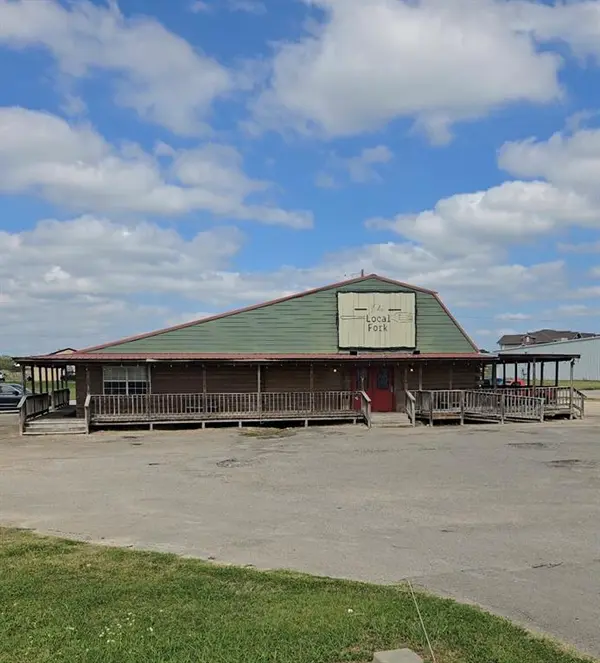 899 E Lennon Drive, Emory, TX 75440