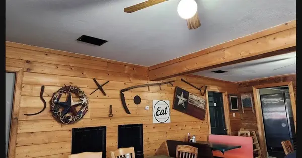 899 E Lennon Drive, Emory, TX 75440