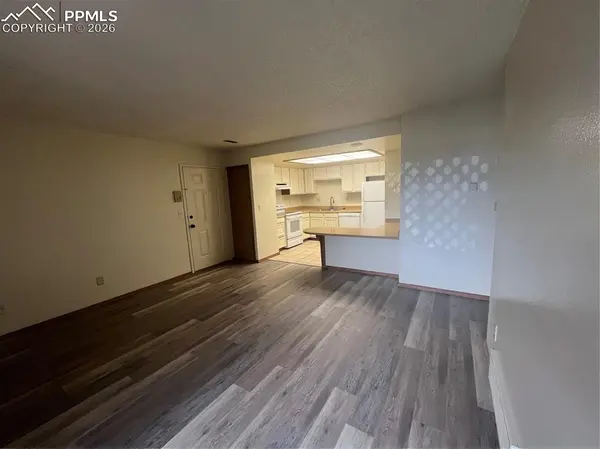 1206 Firefly CIR, Colorado Springs, CO 80916