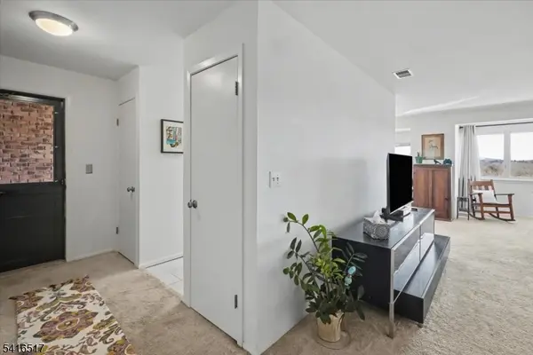 218 Indian Hollow Ct #218, Mahwah Twp., NJ 07430