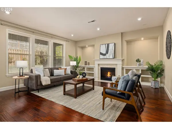 16917 NW LYNCH LN, Portland, OR 97229