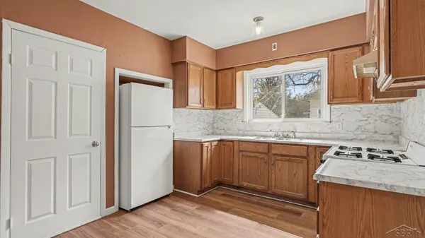 2518 Hermansau ST, Saginaw, MI 48602