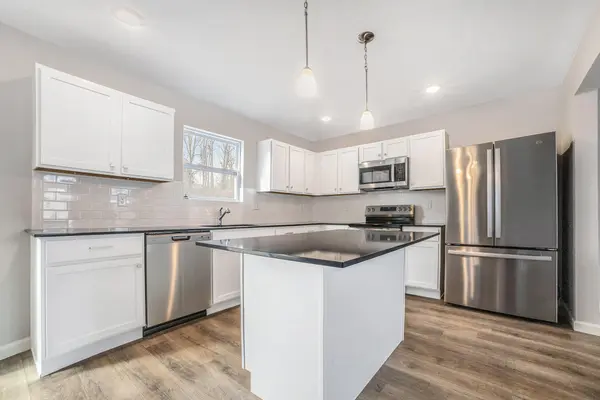 2041 Kristin CT, Muskegon Twp, MI 49442