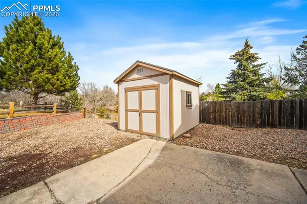 3160 Wesley PL, Colorado Springs, CO 80917