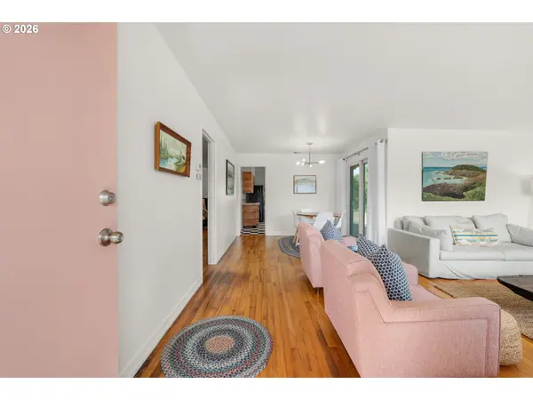 1210 S COLUMBIA ST, Seaside, OR 97138