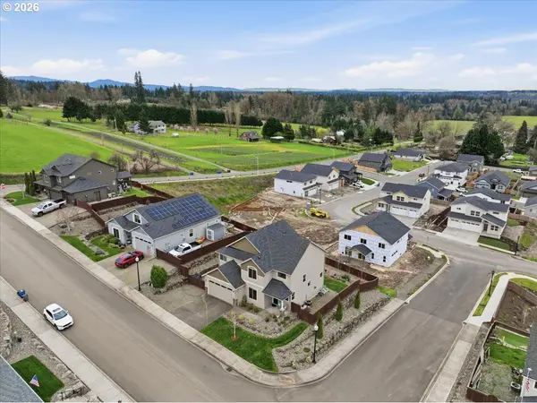 2300 E 6TH ST, La Center, WA 98629