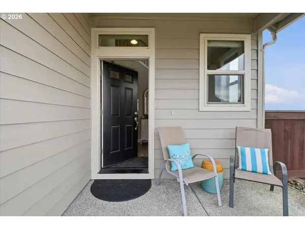 2300 E 6TH ST, La Center, WA 98629