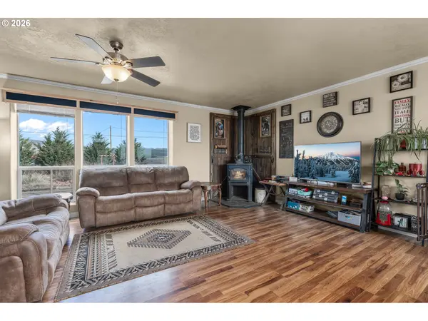 4886 NW MINT LN, Prineville, OR 97754