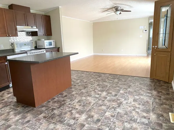 140 Cokerill CRES, Fort Mcmurray, AB T9K 2J3