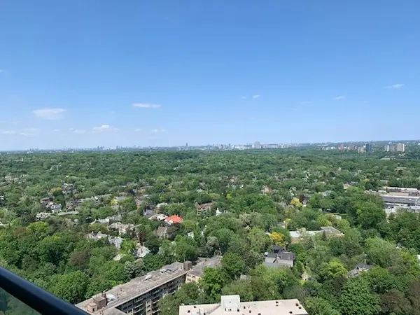 825 Church ST #3707, Toronto C09, ON M4W 3Z4