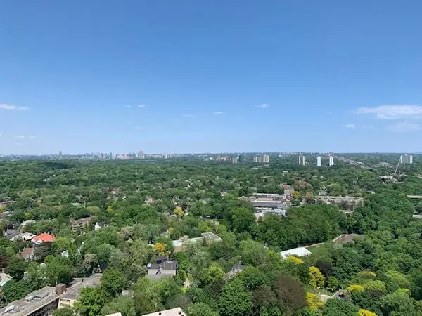 825 Church ST #3707, Toronto C09, ON M4W 3Z4