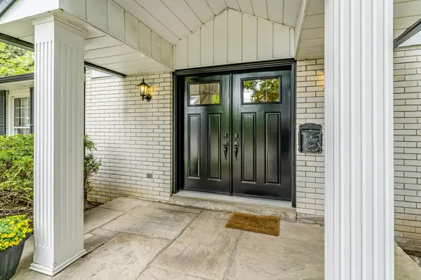 33 Avonwick Gate, Toronto C13, ON M2A 2M7