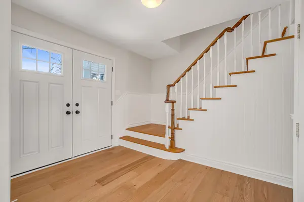 33 Avonwick Gate, Toronto C13, ON M2A 2M7