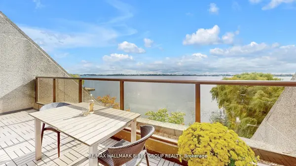 99 Harbour SQ #613, Toronto C01, ON M5J 2H2