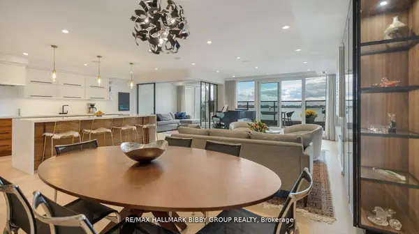 99 Harbour SQ #613, Toronto C01, ON M5J 2H2