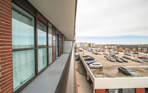 2550 Simcoe ST N #1207, Oshawa, ON L1L 0R5