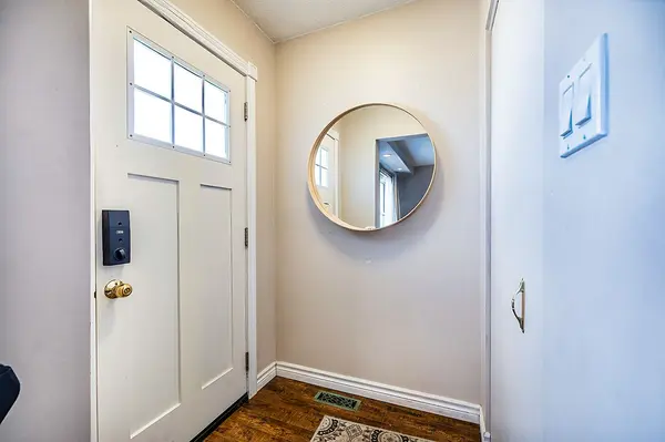 976 Southport DR, Oshawa, ON L1H 8A3