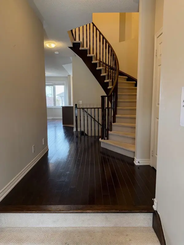 97 Thatcher CRES, East Gwillimbury, ON L9N 0B9