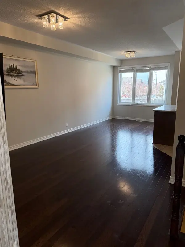 97 Thatcher CRES, East Gwillimbury, ON L9N 0B9