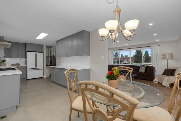 17 Locke AVE, Clearview, ON L0M 1S0