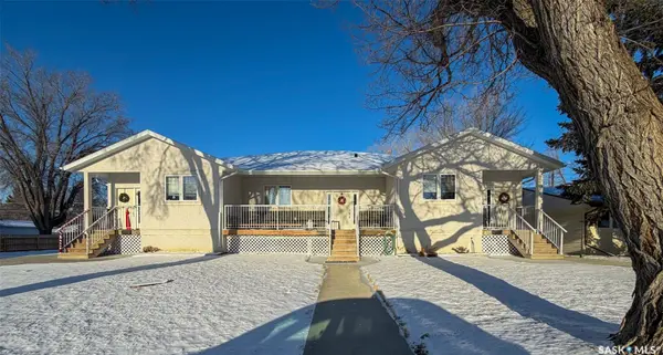 266-270 14th AVENUE NE, Swift Current, SK S9H 2W7