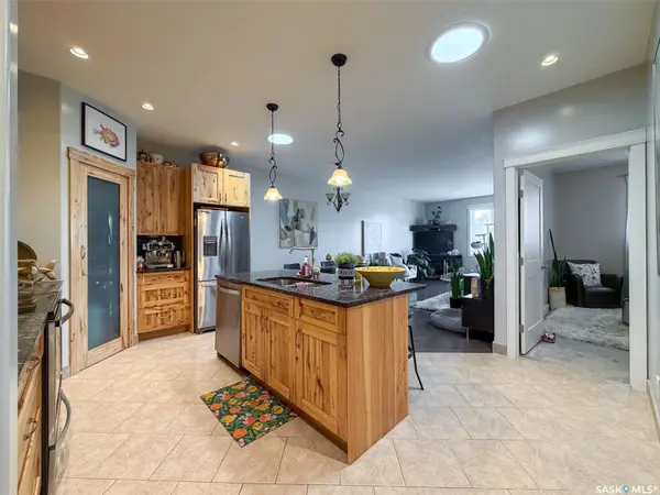 266-270 14th AVENUE NE, Swift Current, SK S9H 2W7