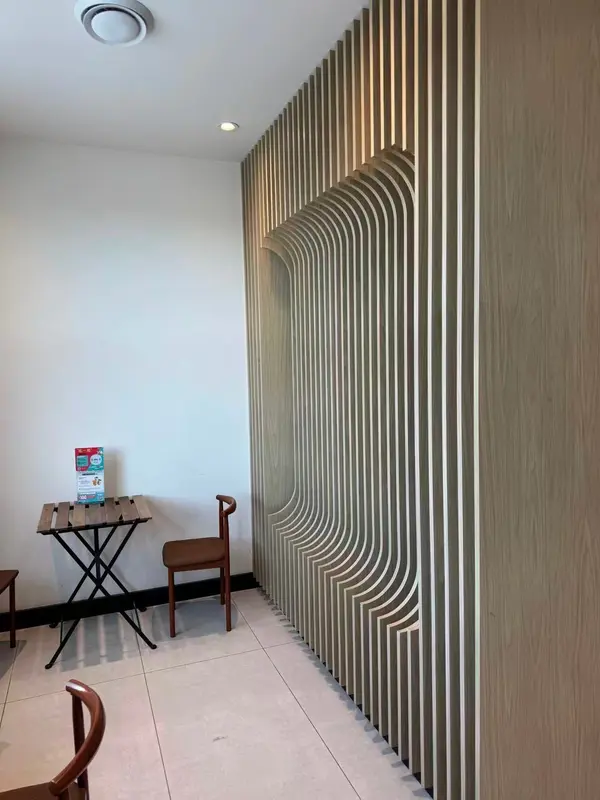 2145 Dunwin DR #10, Mississauga, ON L5L 4L9