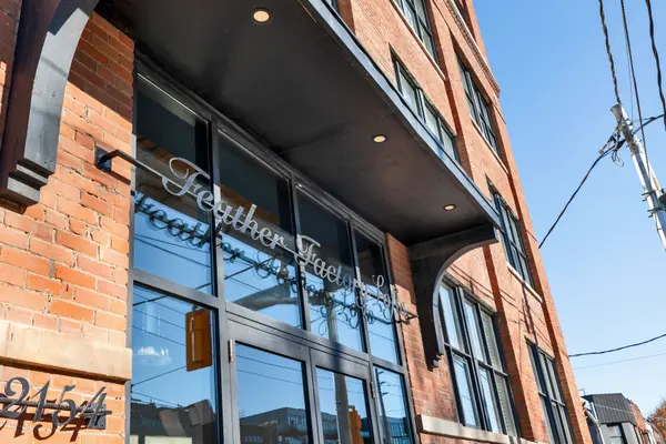 2154 Dundas ST W #105, Toronto W01, ON M6R 1X3