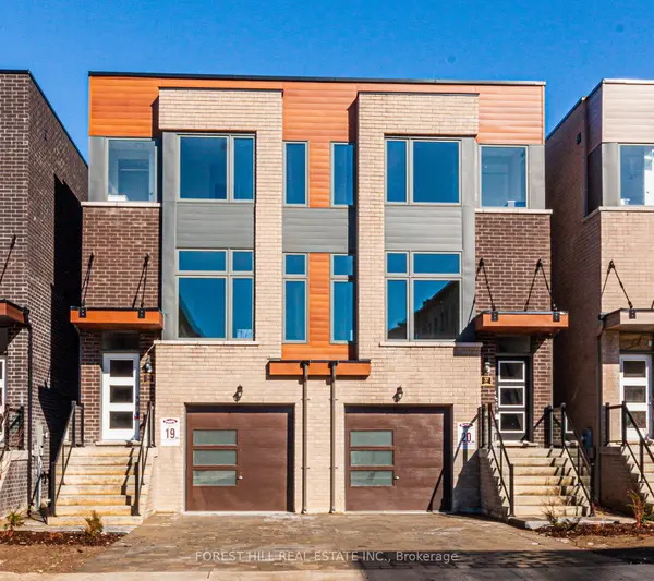 37 Wild Rose GDNS #2, Toronto W04, ON M6L 0A5