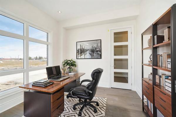 8 Tarbox AVE, Caledon, ON L7C 0A8