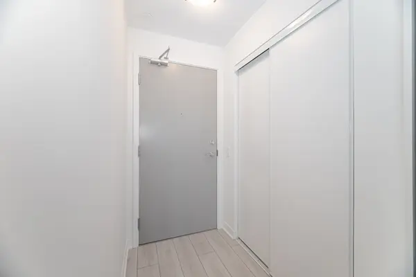 260 Malta AVE #909, Brampton, ON L6Y 0B5