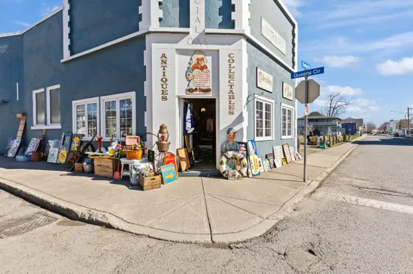 34 Queens CIR, Fort Erie, ON L0S 1B0