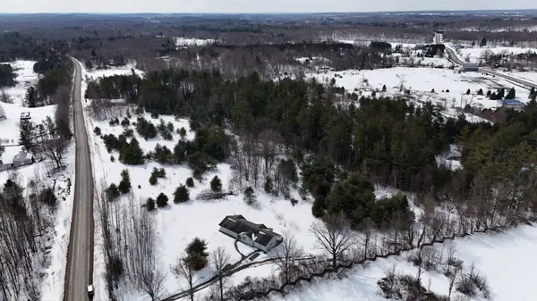 1297 Barry RD, Madoc, ON K0K 2K0