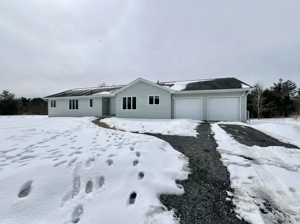 1297 Barry RD, Madoc, ON K0K 2K0